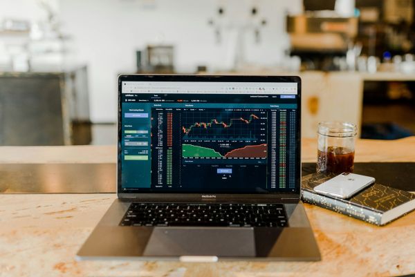 Décrypter les signaux trading pour investir malin